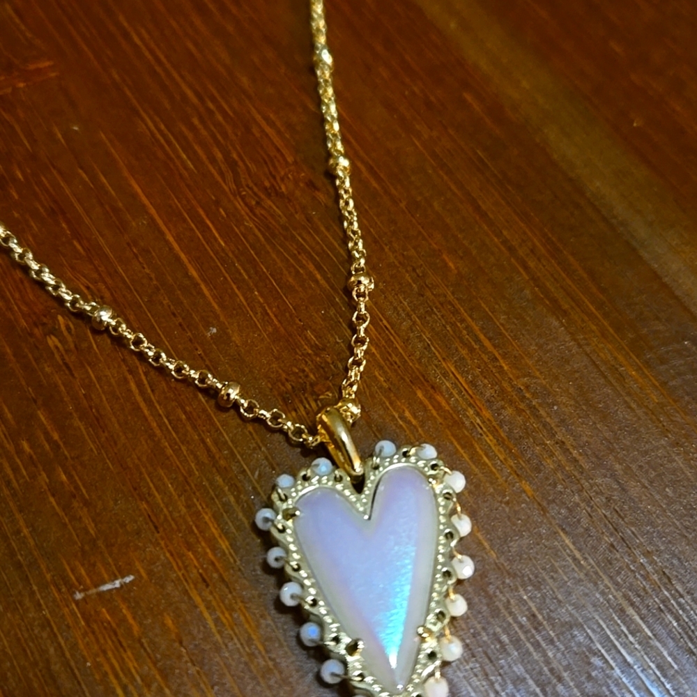 Kendra Scott gold tone heart necklace